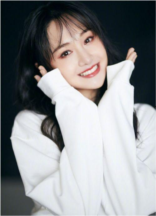 吃瓜视频看郑爽,吃瓜视频中的情感纠葛与成长历程